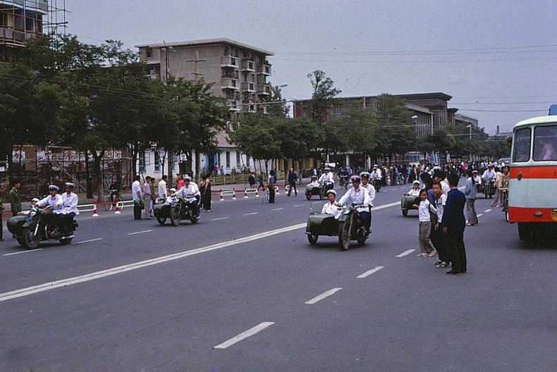 83年严厉打击刑事犯罪的起因(1983年严厉打击刑事犯罪真相)