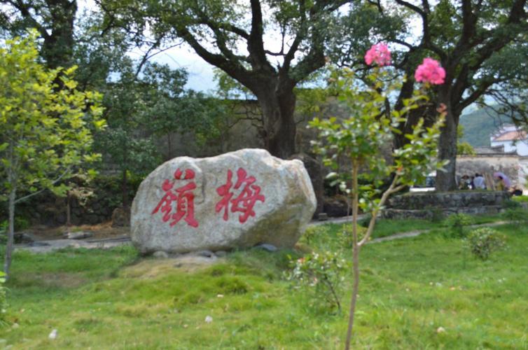  江西周边好玩的旅游景点推荐(推荐江西周边地区有趣的旅游景点)