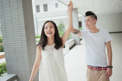 ​端午节包粽子的朋友圈文案过端午节吃粽子的一句话